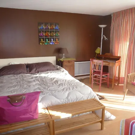à La Maison Jaune 2*