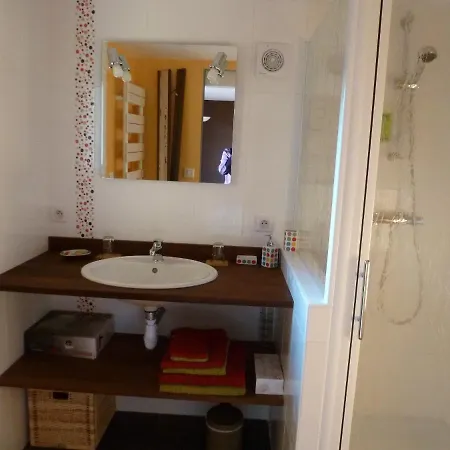 Bed & Breakfast A La Maison Jaune