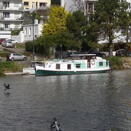 Frühstückspension A La Maison Jaune 2*