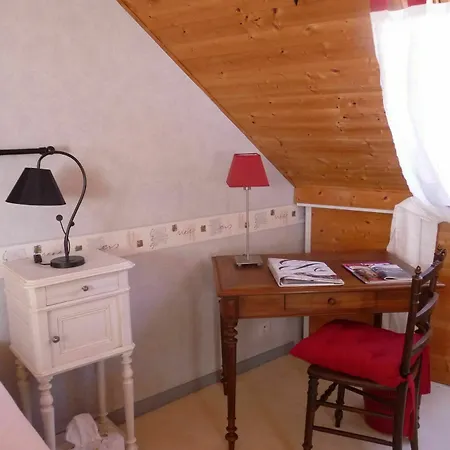 A La Maison Jaune 2*