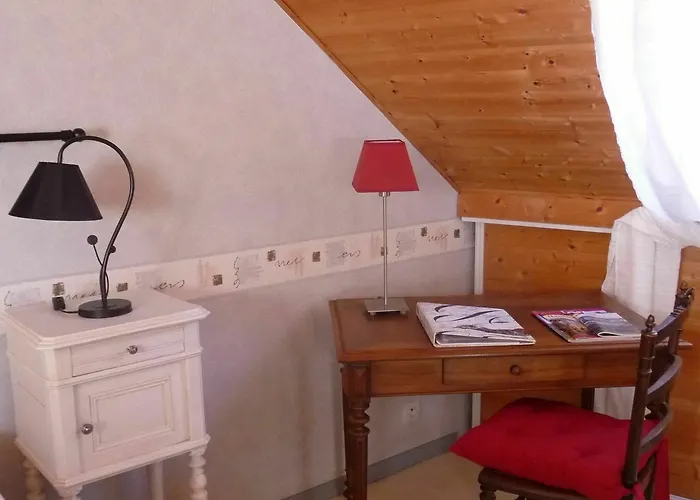 A La Maison Jaune 2*